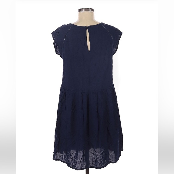 Romeo & Juliet Couture Mini Casual Dress - Picture 2 of 2